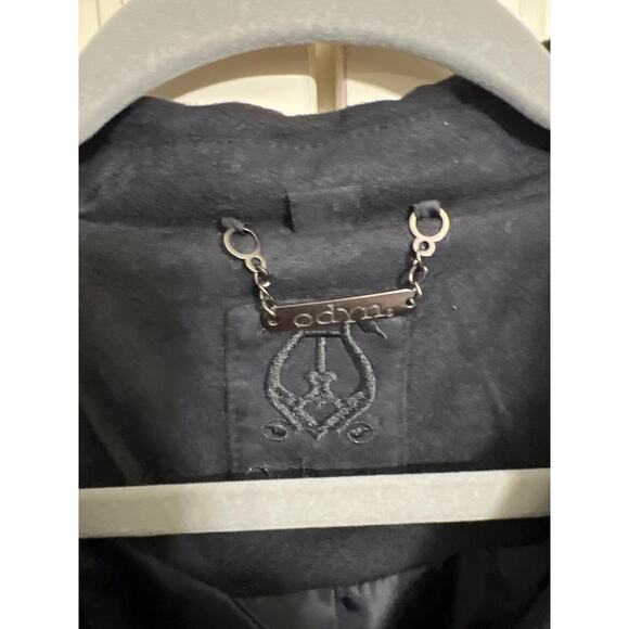 Odyn size large black faux suede jacket with fringe - Picture 3 of 4